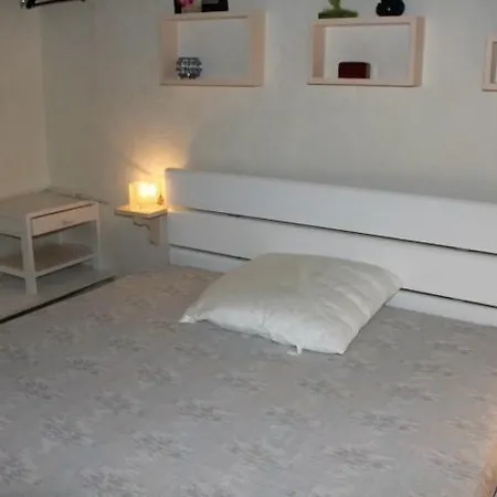 2 Pieces - Gn400-013 Apartment *