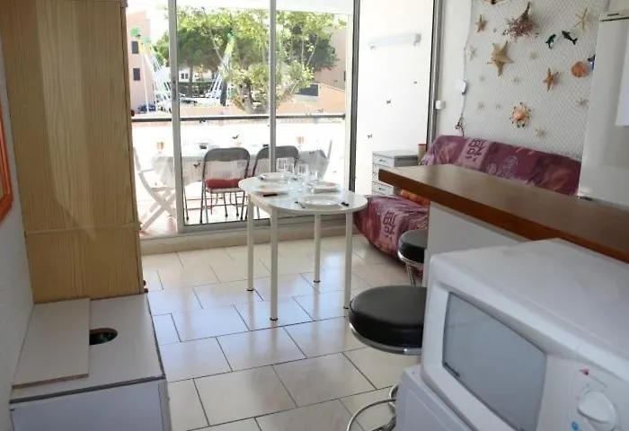 アパート Cosy Avec Vue Et Piscine Sur Le Port - Gn400-013